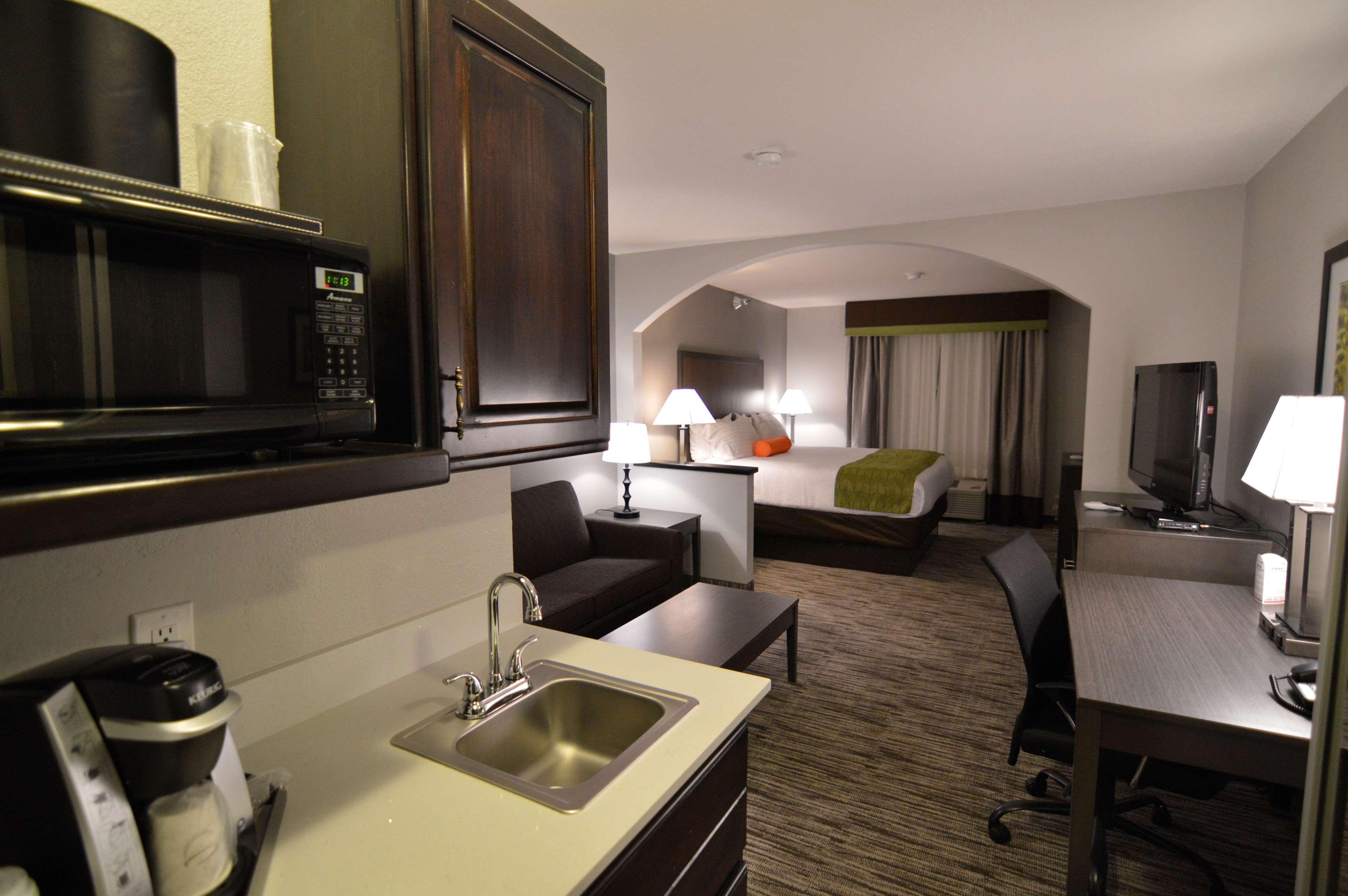 Best Western Plus Liberal Hotel & Suites Exterior foto
